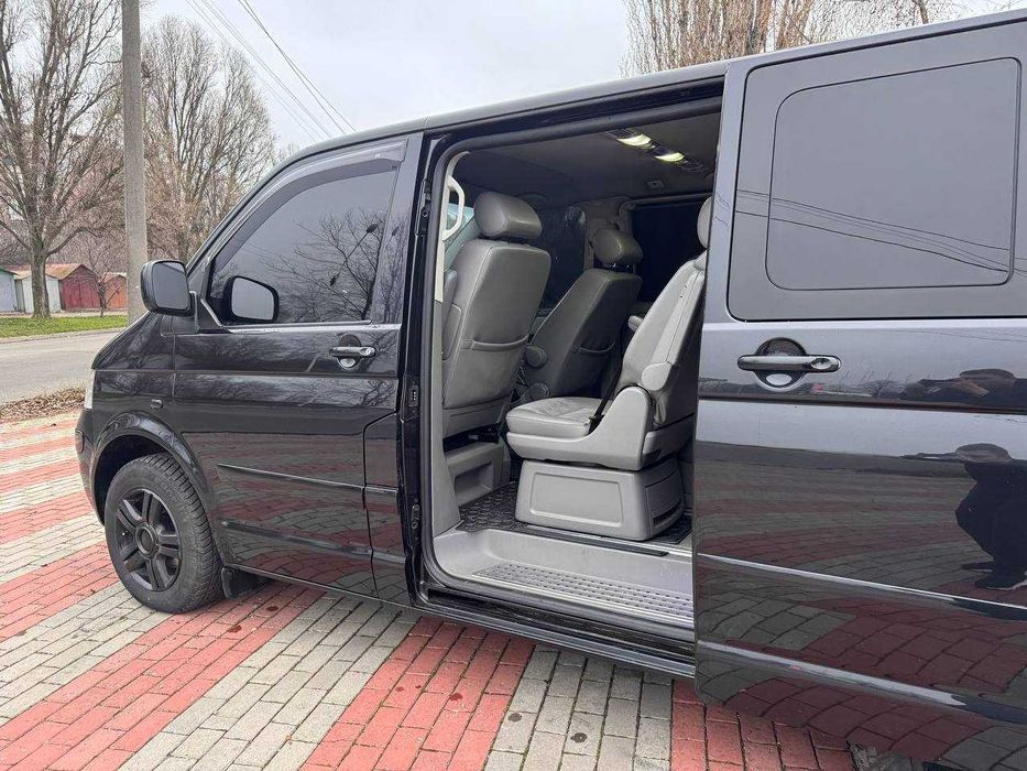 Volkswagen Multivan 2011 2.5TDi 4WD