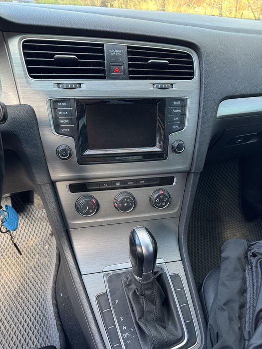 Автомобіль у відмінному технічному  та візуальному стані . Сімейне авт