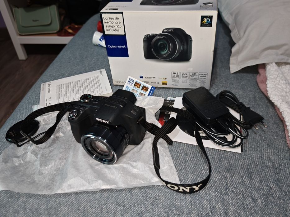 Câmera digital Sony Cyber-shot DSC-HX100V Bridge