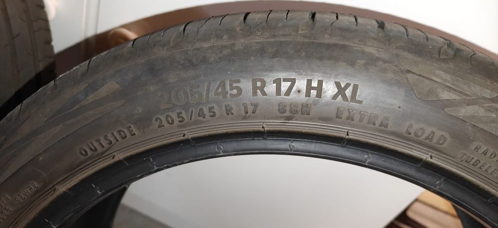Continental EcoContact 6 205/45 R17 88H.