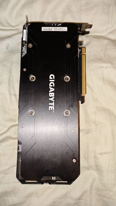 Видеокарта Gigabyte GTX 1060 3 GB