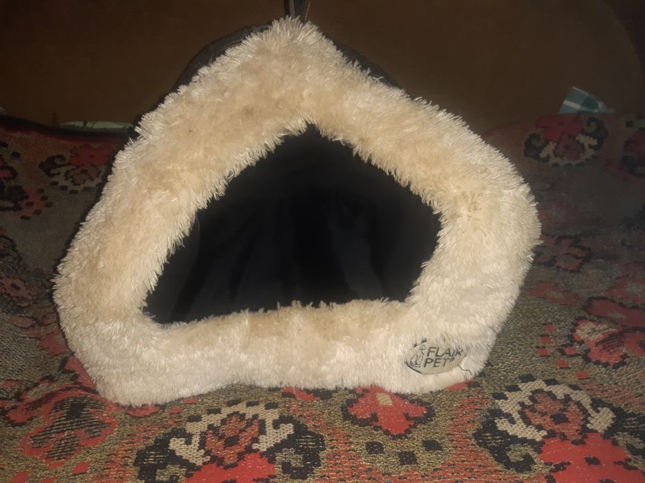 Будка мягка для собачки(котика)40х40см