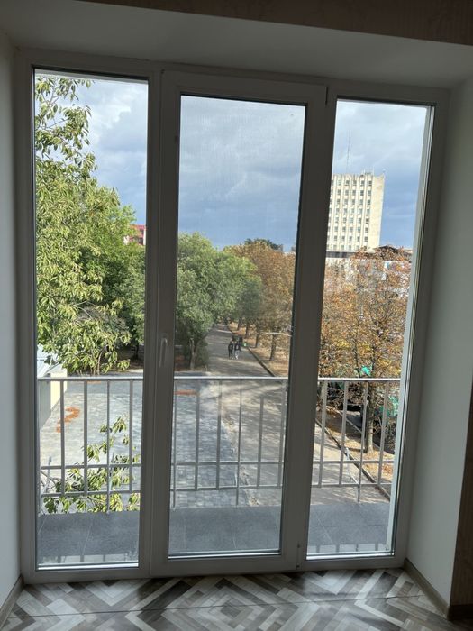 Оренда подобово. Квартира -  студія, ТЕПЛА, світла і затишна