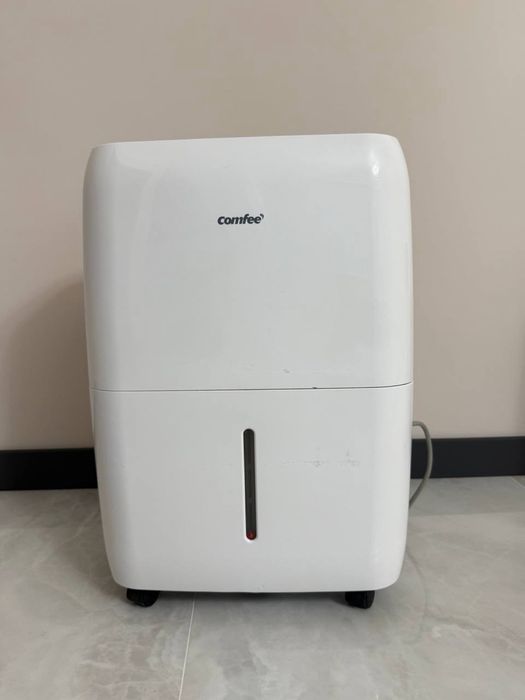 Осушувач повітря Comfee DG-30 Power