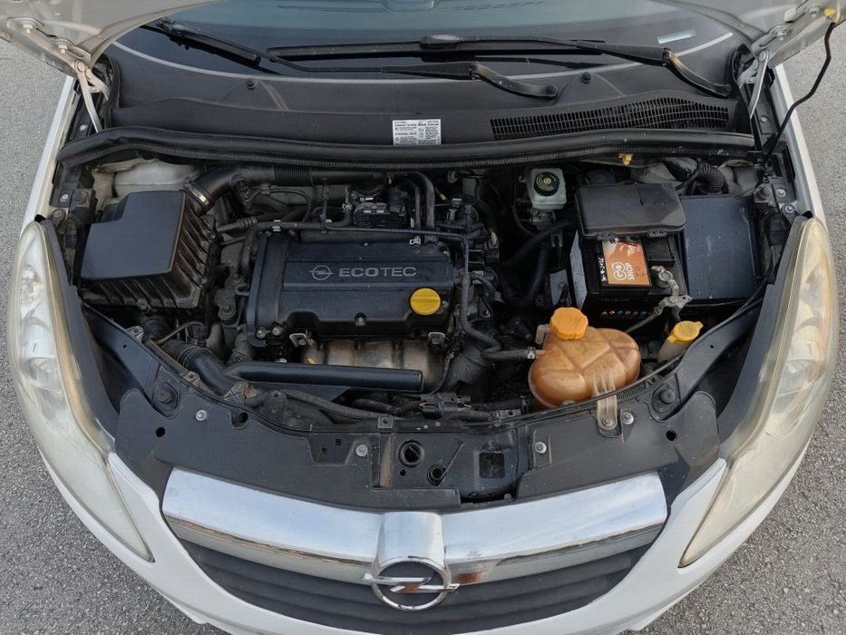 Opel Corsa D 1.2 80cv