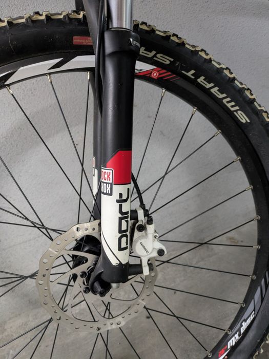 Bicicleta Cube Attention