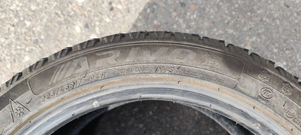 Opony zimowe Arivo Winmaster ARW1 225/45 R17 2szt.  2024r.