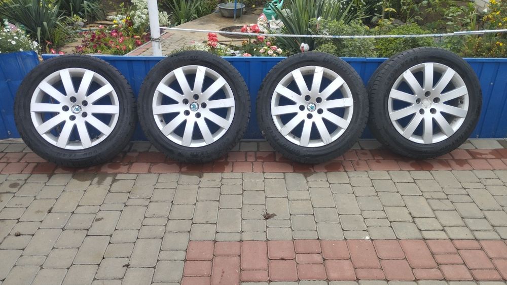 Комплект дисків R17 з літньою гумою 215/55