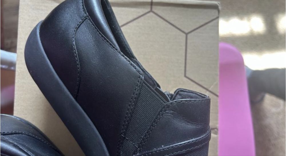 Туфлі, черевики clarks