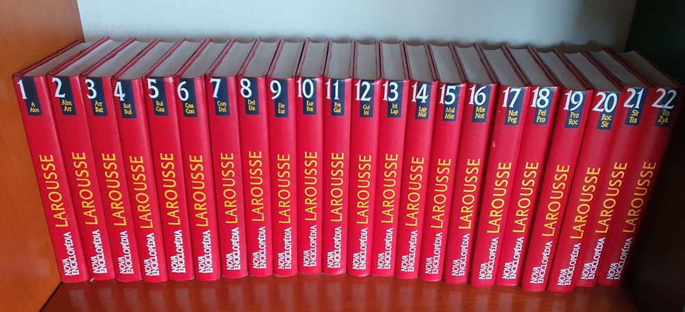 Enciclopédia Larousse