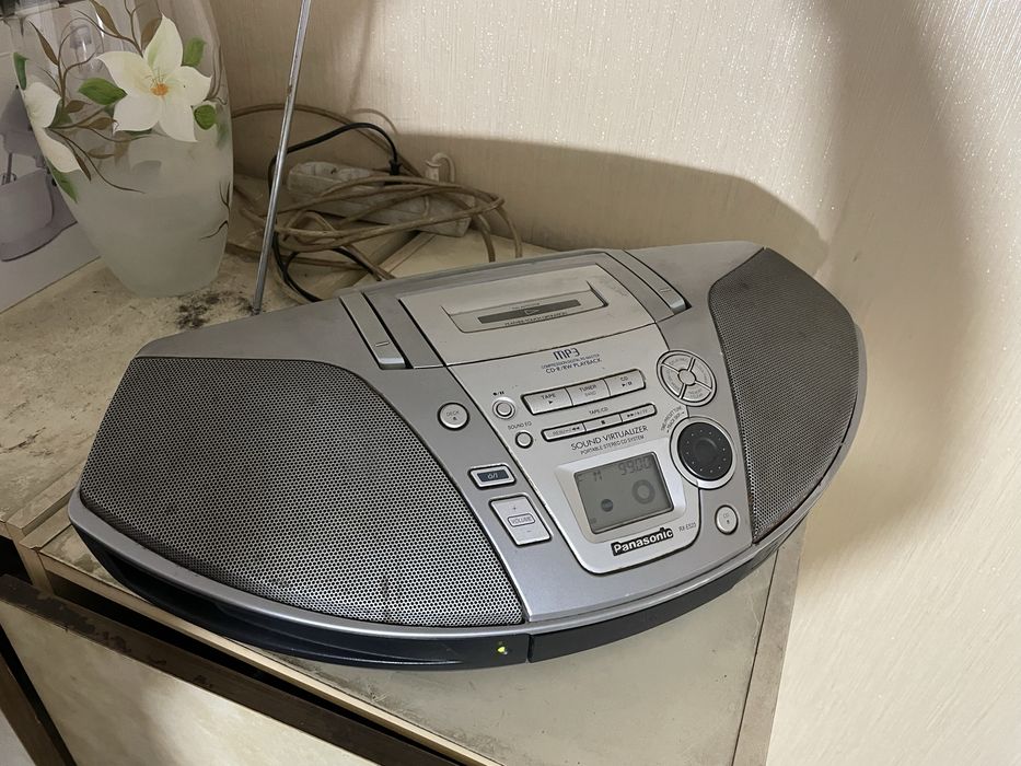 Panasonic rx-es23  магнитола