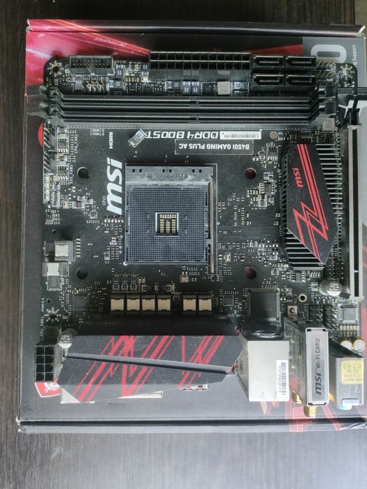 Материнська плата Msi b450 itx