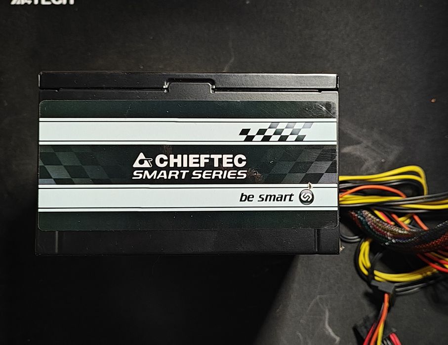 Блок питания Chieftec 700W