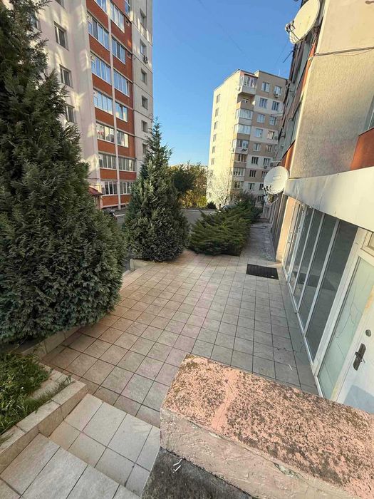 Здам в оренду комерційне приміщення 106м2, вул Молодіжна