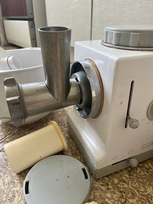 Кухонный​ комбайн "Мрiя"