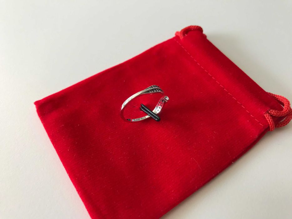 Anel Sparkling Leaves Pandora em Prata de Lei 925 Novos