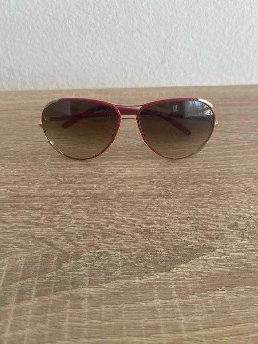 Óculos de sol aviador Chloé com aro vermelho