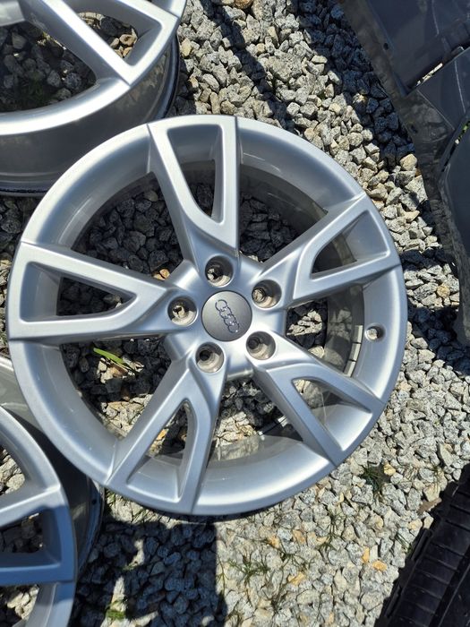 Felgi aluminiowe Audi Q3 A3 A4 A6 Golf 7 8 Volkswagen seat skoda 17 5x112 6.5J Et33