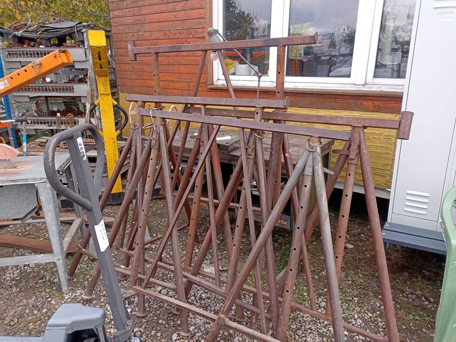 Podstawy, kozły, kobyłki budowlane z regulacją używane  kpl 2 sztuki