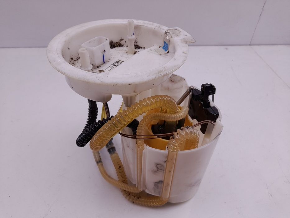 Bomba de combustível BMW X1 (F48)
