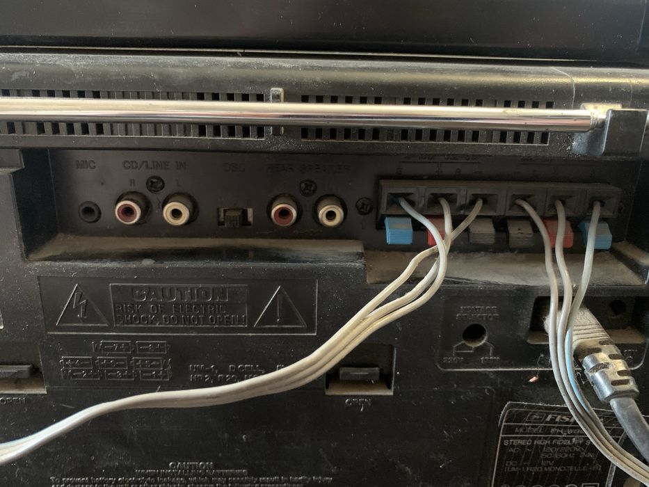 Продам магнітофон FISHER