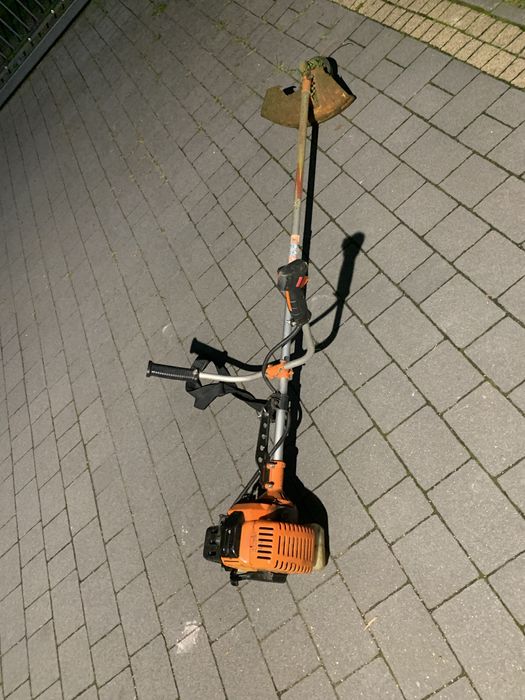 Kosa spalinowa podkaszarka