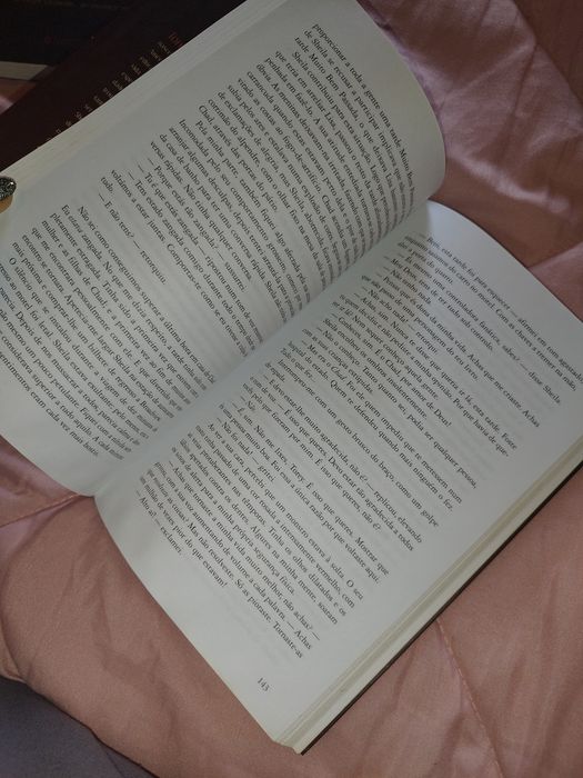 A Menina Que Nunca Chorava
de Torey Hayden