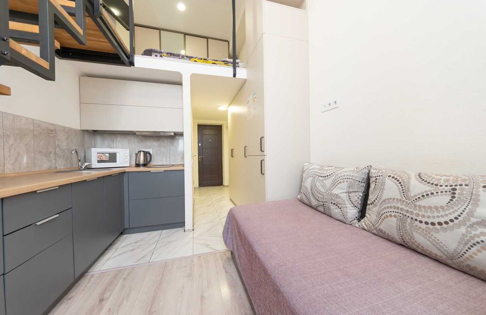 Дворівневий смарт апартамент, поруч із метро, здам подобово.