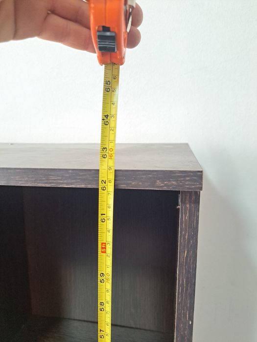 Estante em bom estado