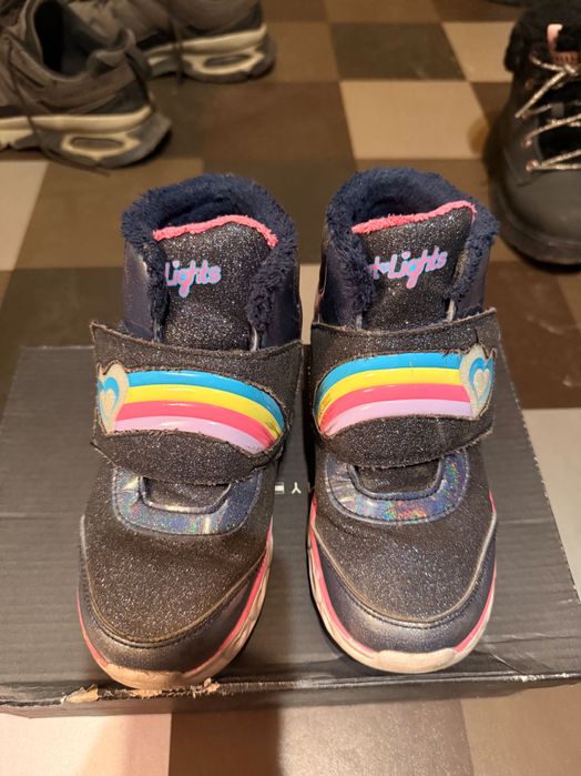 Продам дитячі ботинки