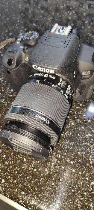 Фотоаппарат Canon EOS 700D