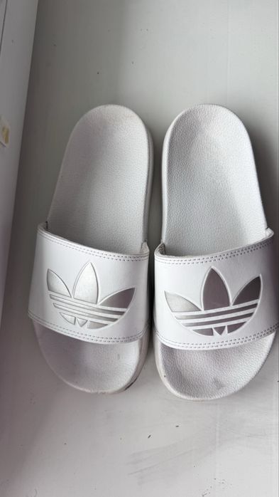 Adidas оригінал тапки