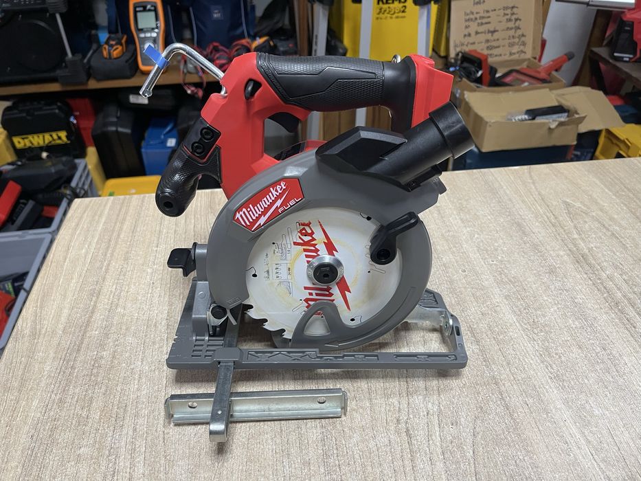 Milwaukee M18 FCS552 / безщіткова дискова пила Мілвокі 18V 165mm