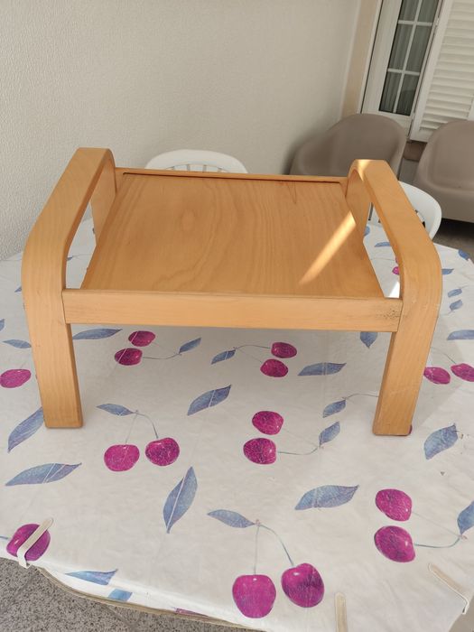 Repousa-pés ikea