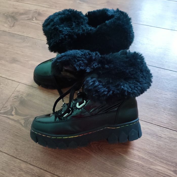 Зимові черевики Apawwa, 36 розмір, довжина устілки 22,5 см.