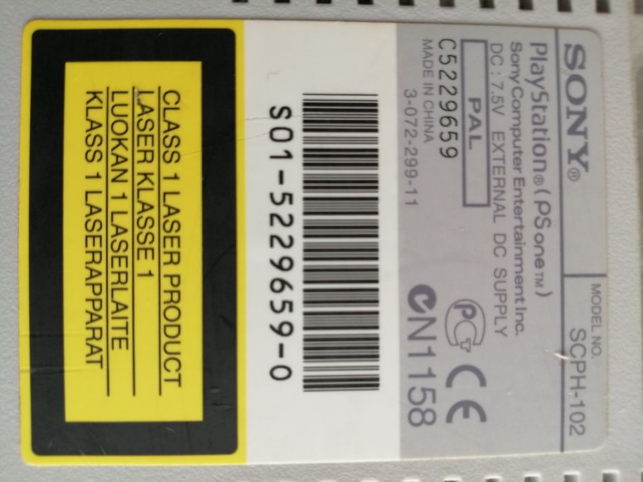 Playstation 1 com 2 comandos