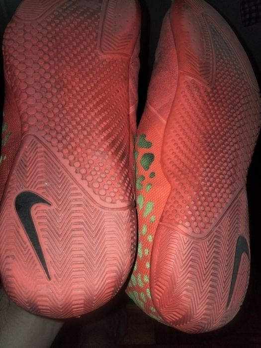 Ténis Futsal Nike