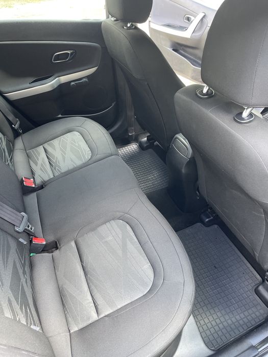 Kia ceed 2014 1.6 crdi