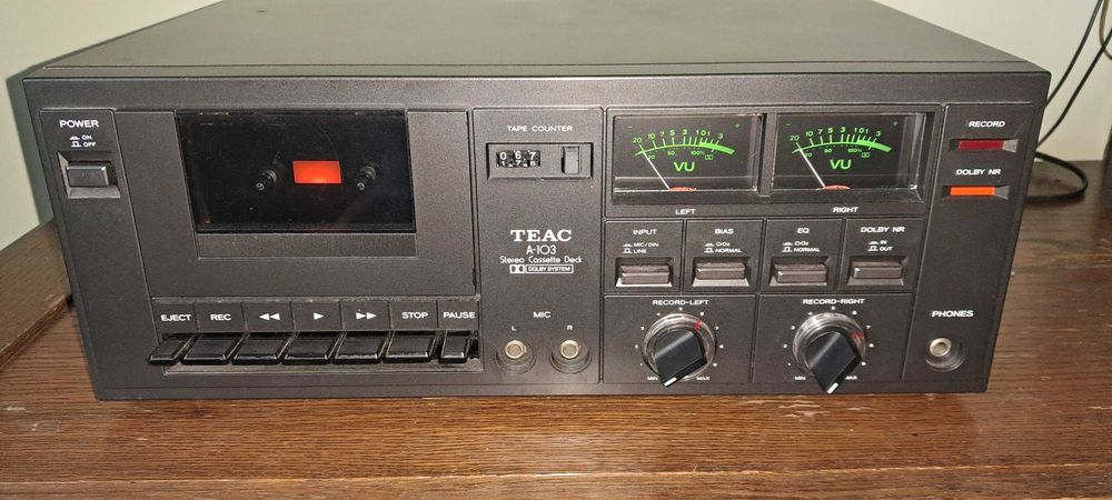 Касетна дека TEAC A-103 РЕТРО