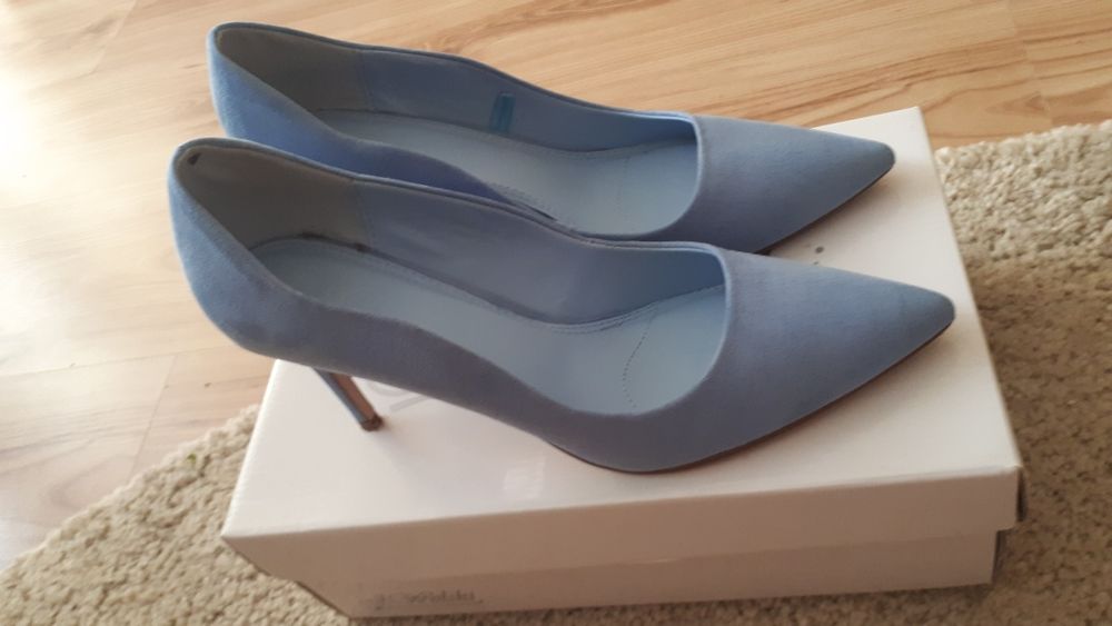 Buty szpilki zamszowe