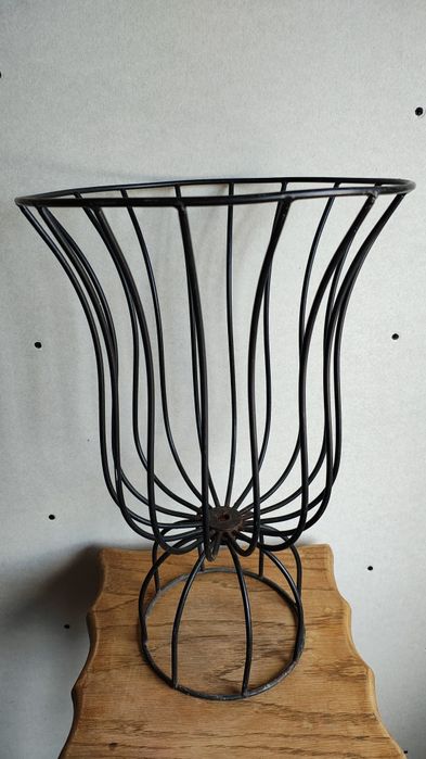 Kwietnik metalowy