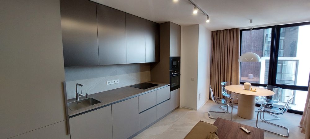 Продаж стильної 2 км квартири з функцією 3 км в ЖК Манхетен