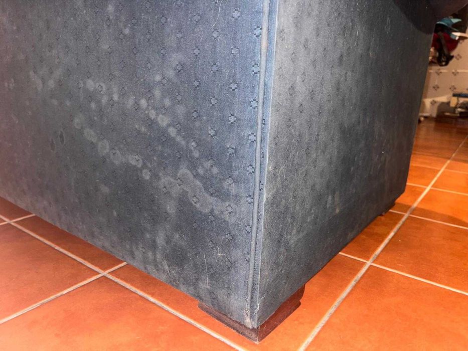 Sofás dois lugares e mais dois de um lugar