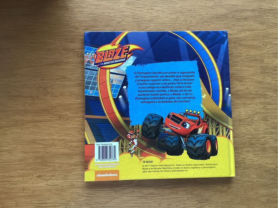 Livro português infantil, Darington e a Superpista de acrobacias