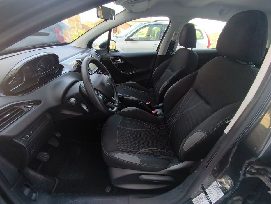 Peugeot 208 1.2 GPS