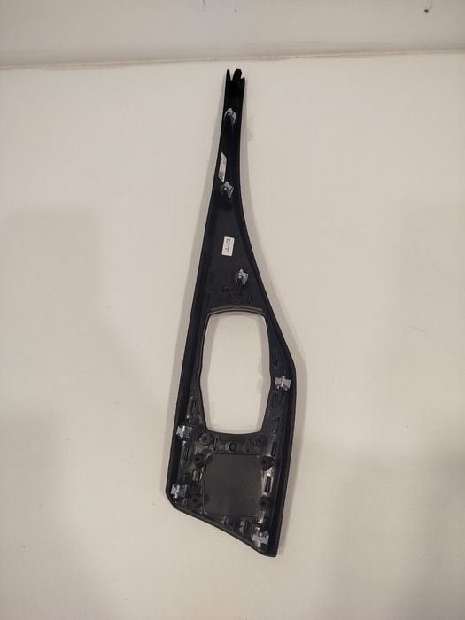 Moldura consola central carbono BMW M2 (F22/F87)