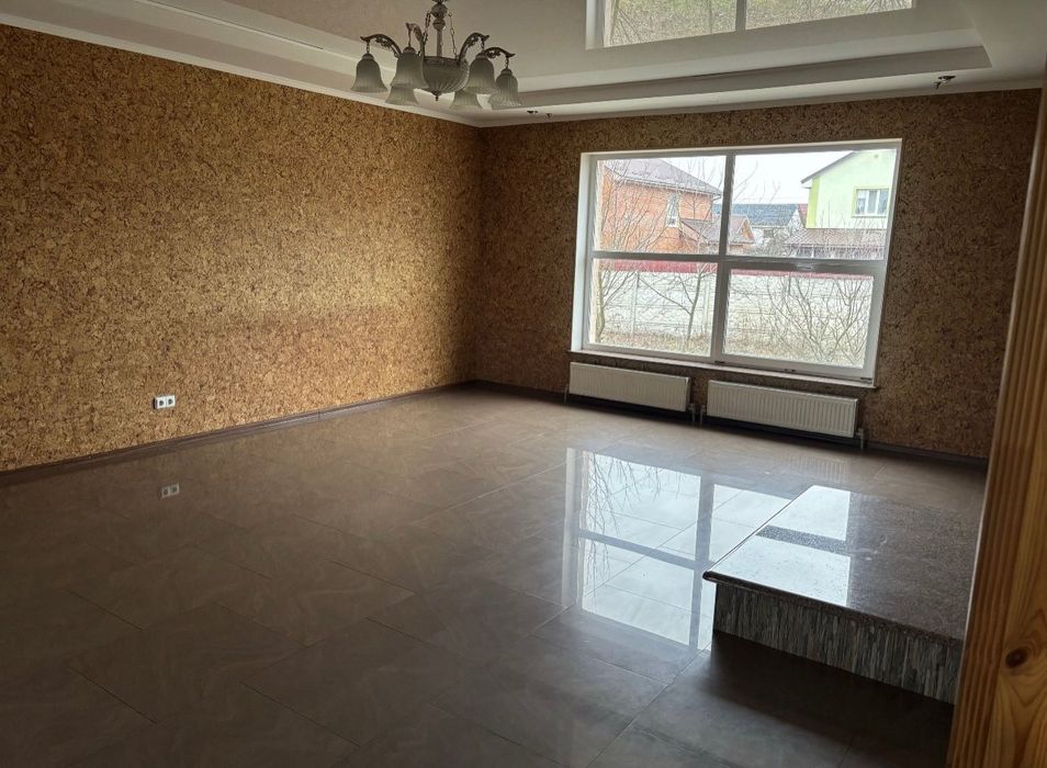 Будинок на Антоновича!