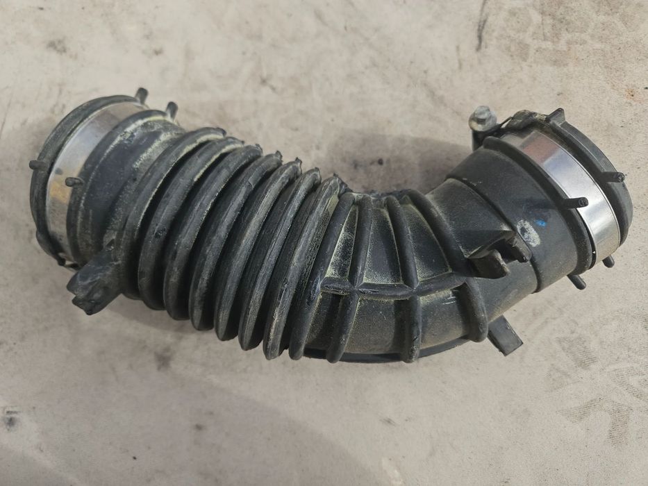 Rura wąż przewód powietrza Renault MEGANE Scenic III 1,5 DCI 2014r 165750686R