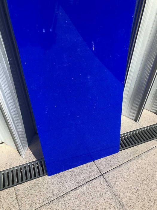Placa de Acrílico opaco Azul 1,60 x 0,64 m.