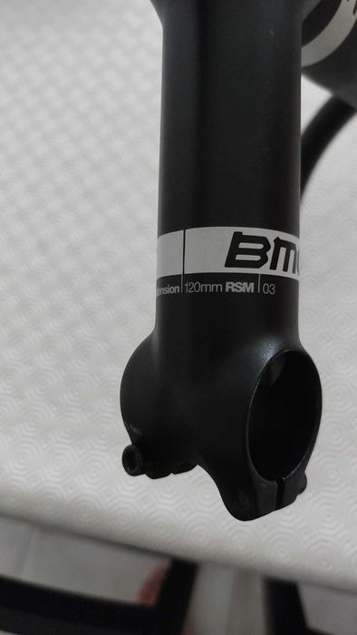 Guiador e avanço de bicicleta BMC